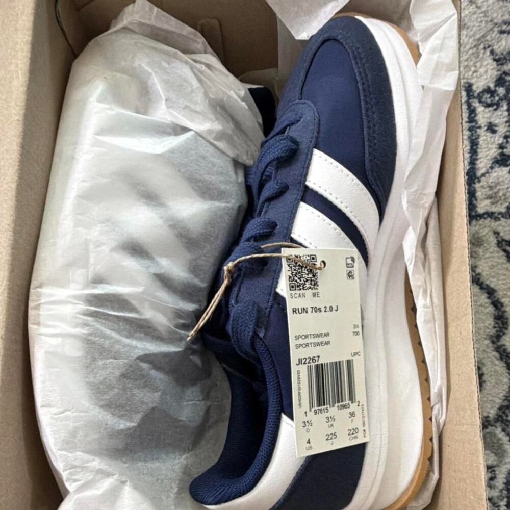 Adidas run 70s navy trainers